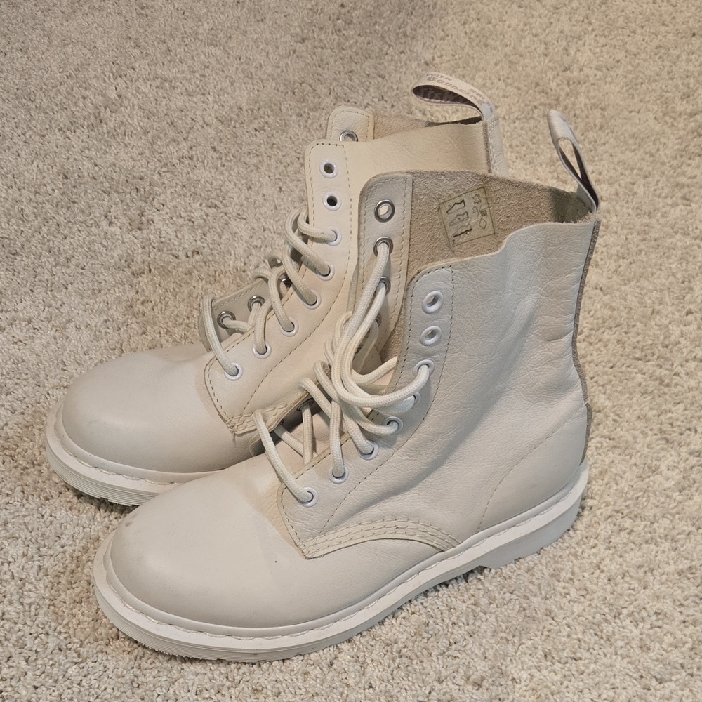 Dr. Martens‎ Pascal Mono 1460 White Leather Booties